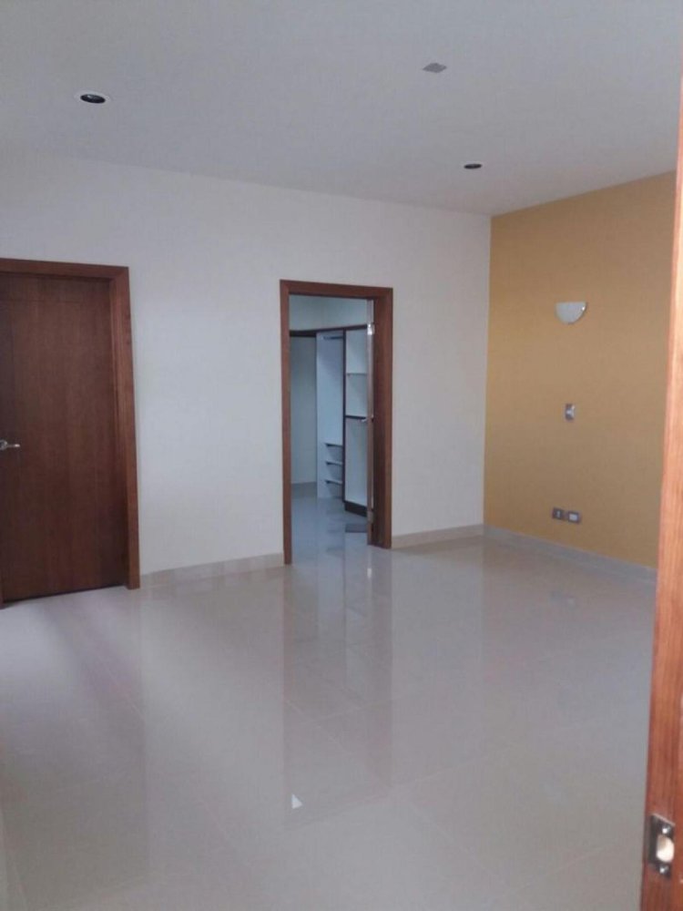 4 bedrooms House in Ciudad Lerdo, Mexico No. 157625