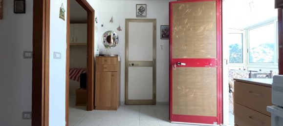 2 bedrooms Villa in Borgia, Italy No. 50050 6