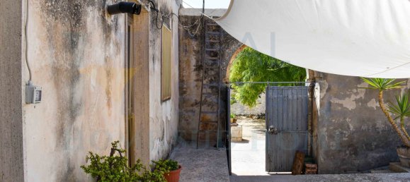 Casa de 3 dormitorios en Noto, Italy No. 345788 21