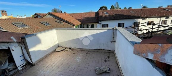 3 rooms Apartment in Collegno, Italy No. 210691 9