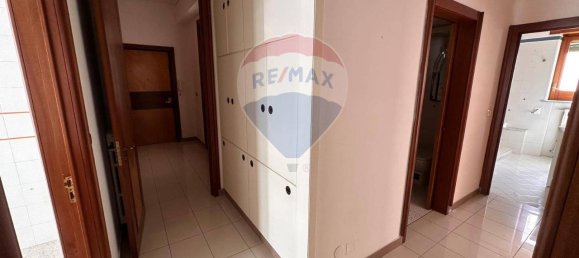 Квартира с 5 комнатами в Неаполь, Италия № 16462 21