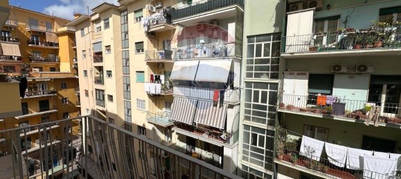 Квартира с 5 комнатами в Неаполь, Италия № 16462 23