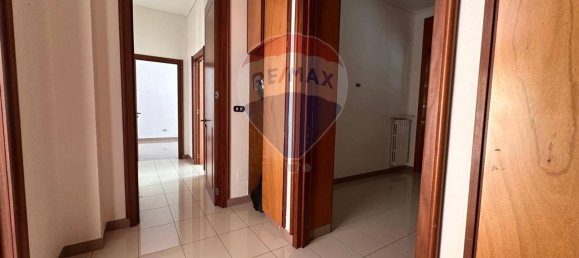 Квартира с 5 комнатами в Неаполь, Италия № 16462 7