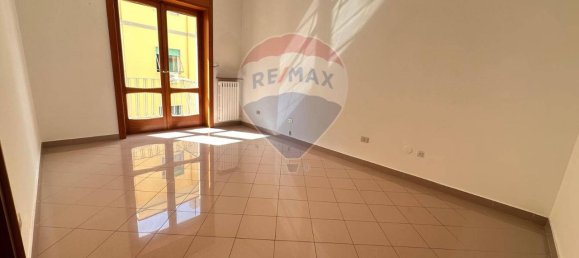 Квартира с 5 комнатами в Неаполь, Италия № 16462 15