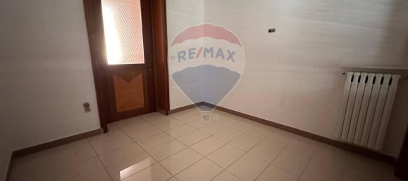 Квартира с 5 комнатами в Неаполь, Италия № 16462 10