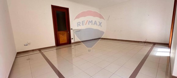 Квартира с 5 комнатами в Неаполь, Италия № 16462 8