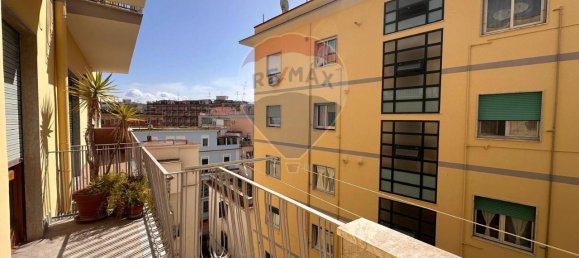 Квартира с 5 комнатами в Неаполь, Италия № 16462 22