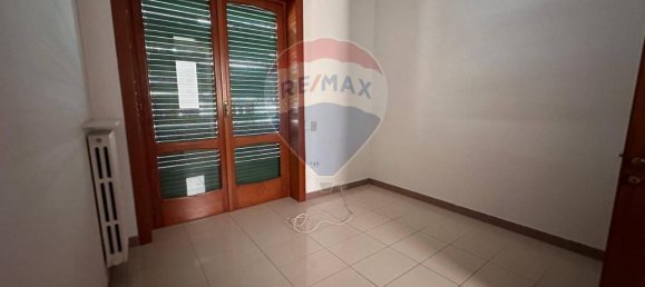 Квартира с 5 комнатами в Неаполь, Италия № 16462 11