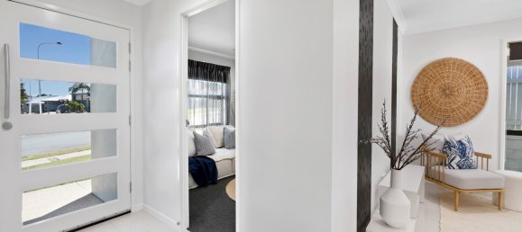 5 bedrooms House in Rural View, Australia No. 353 7