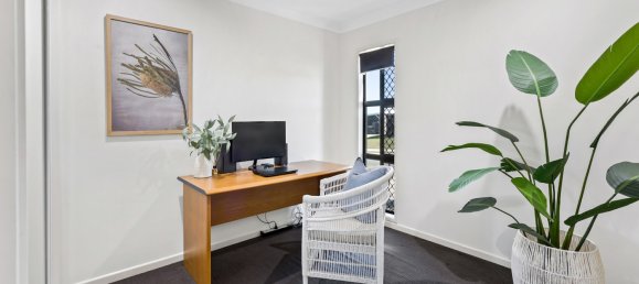 5 bedrooms House in Rural View, Australia No. 353 20