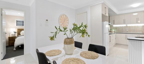 5 bedrooms House in Rural View, Australia No. 353 10