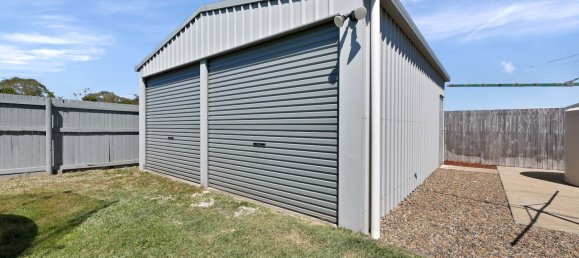 5 bedrooms House in Rural View, Australia No. 353 30