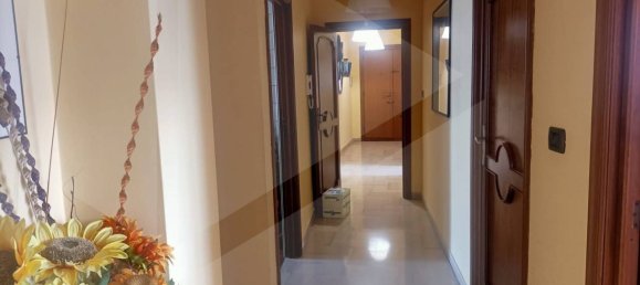 5 rooms Apartment in Bari, Italy No. 33911 23