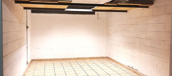 3-salle Appartement à Livorno, Italy No. 261627 16