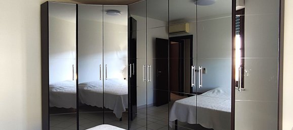 3-salle Appartement à Livorno, Italy No. 261627 12
