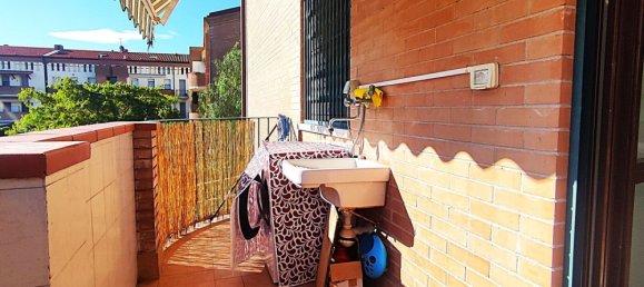 3-salle Appartement à Livorno, Italy No. 261627 13