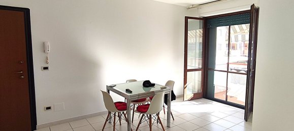 3-salle Appartement à Livorno, Italy No. 261627 2