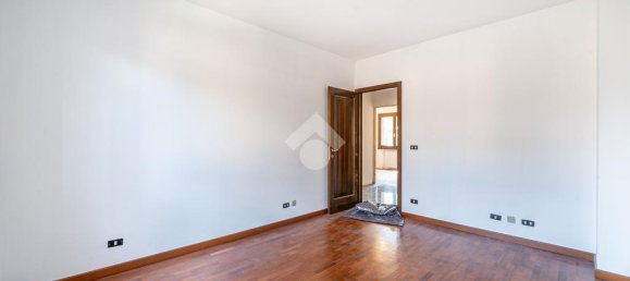 4 bedrooms Villa in Formigine, Italy No. 24240 24