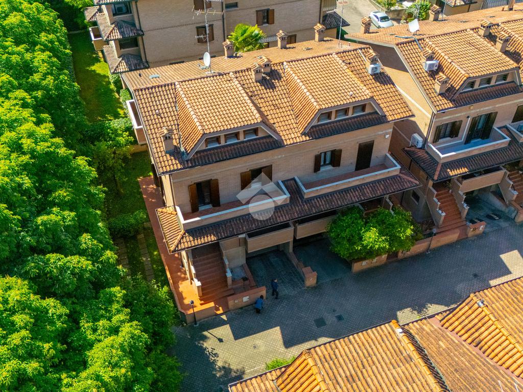 4 bedrooms Villa in Formigine, Italy No. 24240
