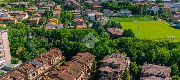 4 bedrooms Villa in Formigine, Italy No. 24240 3