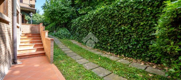 4 bedrooms Villa in Formigine, Italy No. 24240 9