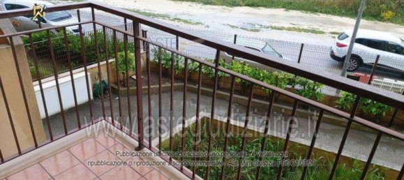 3 rooms Apartment in Taranto, Italy No. 207123 3