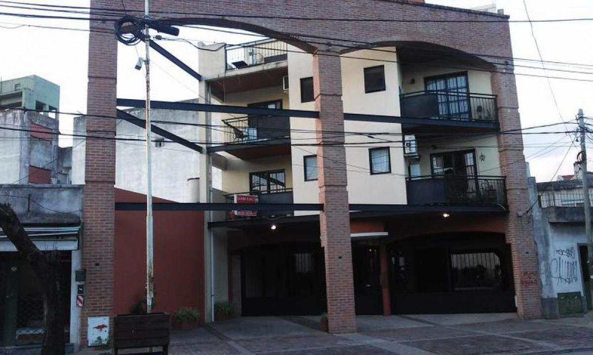 Studio in Moron, Argentina, Nr. 5736