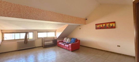 2 Schlafzimmer Wohnung in Acquaviva delle Fonti, Italy, Nr. 381726 2