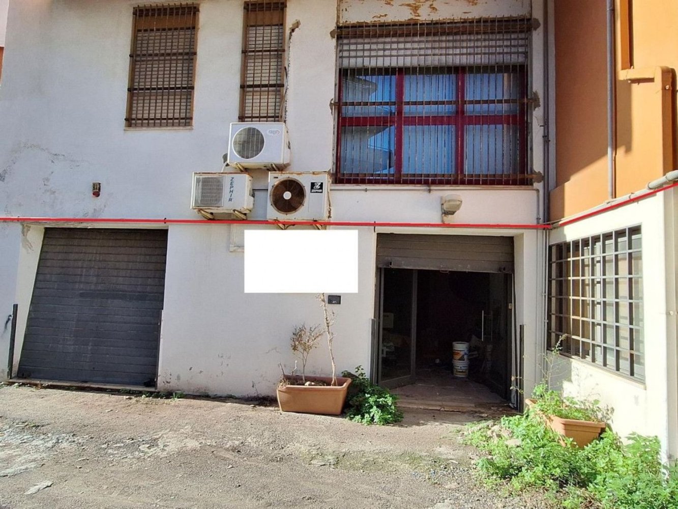 245m² Commercial property in Pace del Mela, Italy No. 372040