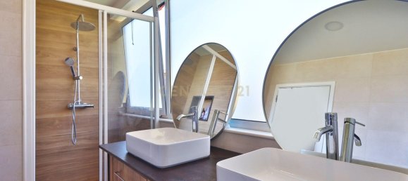 4 bedrooms Villa in Cascais, Portugal No. 137733 15