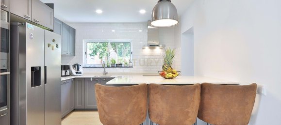 4 bedrooms Villa in Cascais, Portugal No. 137733 8