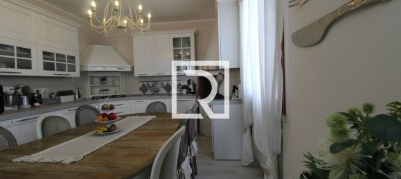 Дом с 3 комнатами в Равенна, Италия № 300216 6