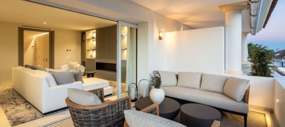 3 bedrooms Penthouse in Marbella, Spain No. 219339 21