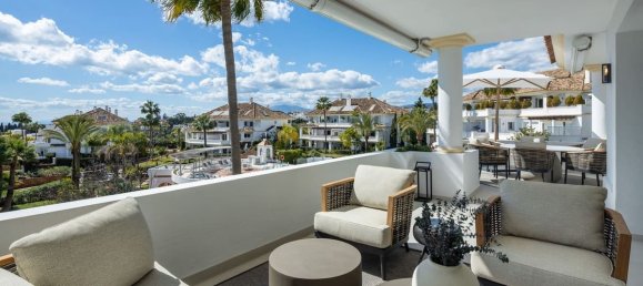 3 bedrooms Penthouse in Marbella, Spain No. 219339 19