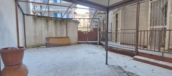 4 bedrooms Apartment in Catania, Italy No. 327388 7