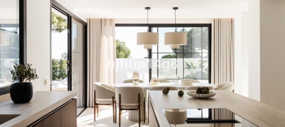 Adosado de 5 dormitorios en Marbella, Spain No. 56628 22