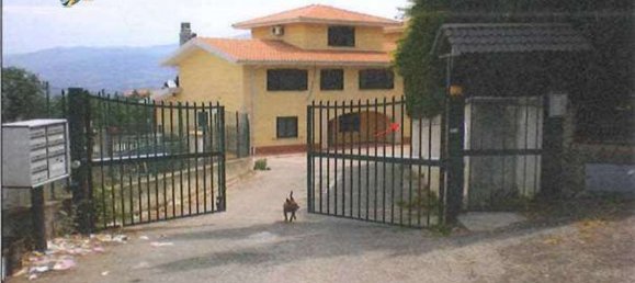 10 rooms Apartment in Dipignano, Italy No. 184079 7