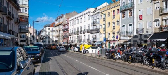 2 bedrooms Apartment in Lisbon, Portugal No. 14346 14