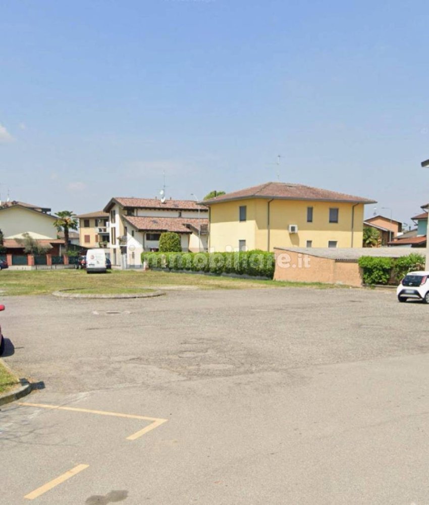 2 bedrooms House in Massalengo, Italy No. 341998