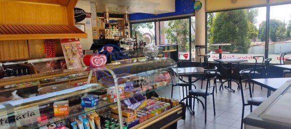 332m² Commercial property in Penafiel, Portugal No. 56322 11