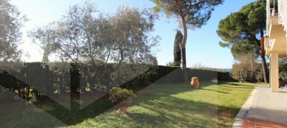 Casa de 6 habitaciónes en Pontedera, Italy No. 18251 31