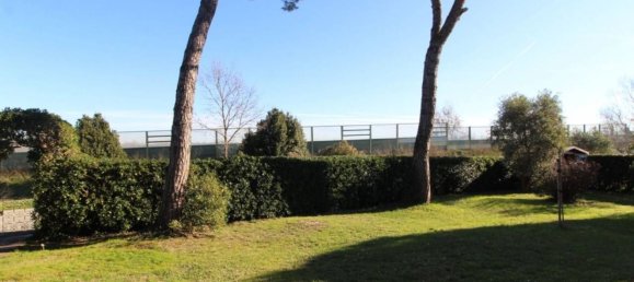 Casa de 6 habitaciónes en Pontedera, Italy No. 18251 37