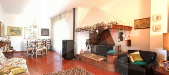 Casa de 6 habitaciónes en Pontedera, Italy No. 18251 21