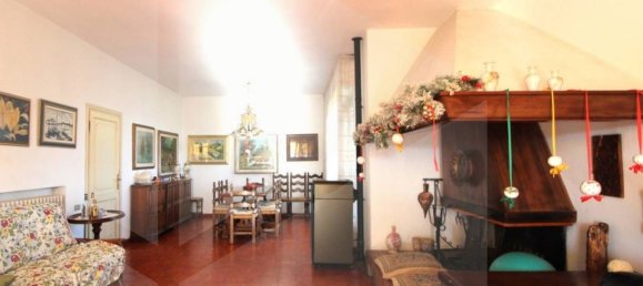 Casa de 6 habitaciónes en Pontedera, Italy No. 18251 20