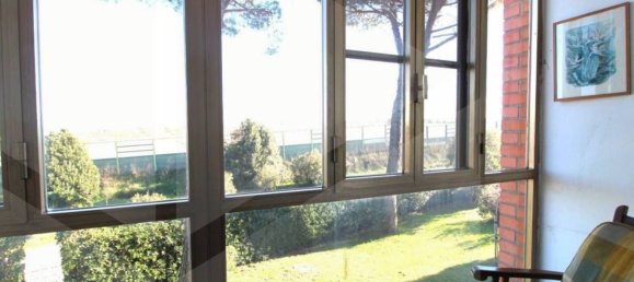 Casa de 6 habitaciónes en Pontedera, Italy No. 18251 25