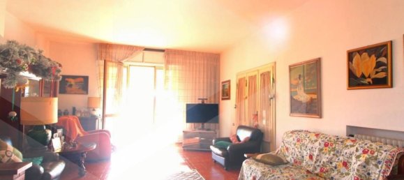 Casa de 6 habitaciónes en Pontedera, Italy No. 18251 26