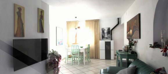 Casa de 6 habitaciónes en Pontedera, Italy No. 18251 16