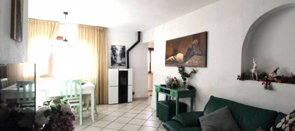 Casa de 6 habitaciónes en Pontedera, Italy No. 18251 17