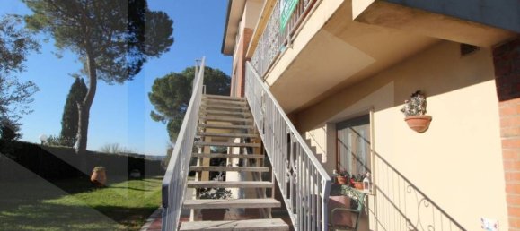 Casa de 6 habitaciónes en Pontedera, Italy No. 18251 41