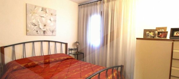 Casa de 6 habitaciónes en Pontedera, Italy No. 18251 8